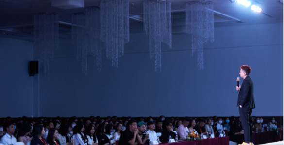 Giải oan cho người “Hướng Nội”.