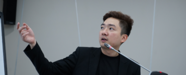 Giữa Làm Một Việc và Làm Một Nghề – Khoảng Cách Lớn Hơn Bạn Nghĩ.